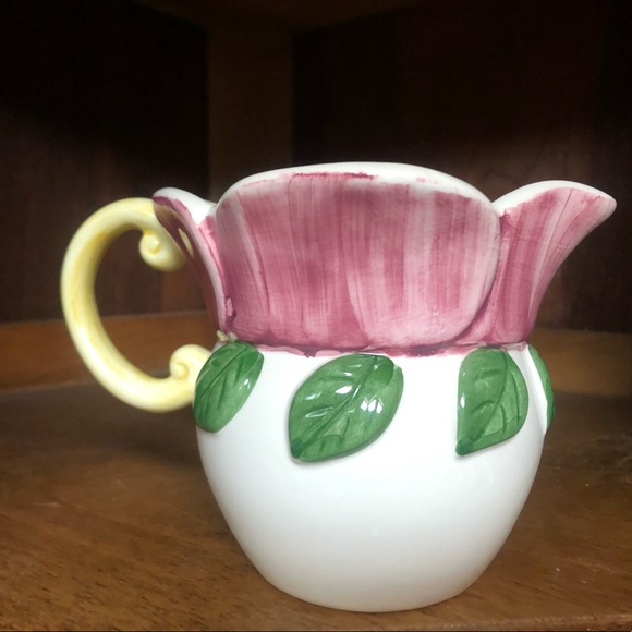 ELPA Alcobaca Flower Water Pitcher - Picture 4 of 11
